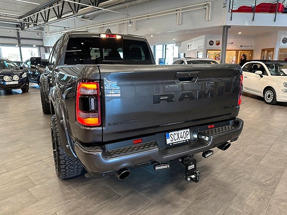 Dodge RAM 1500 12 of 19
