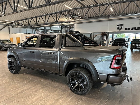 Dodge RAM 1500 4 of 16