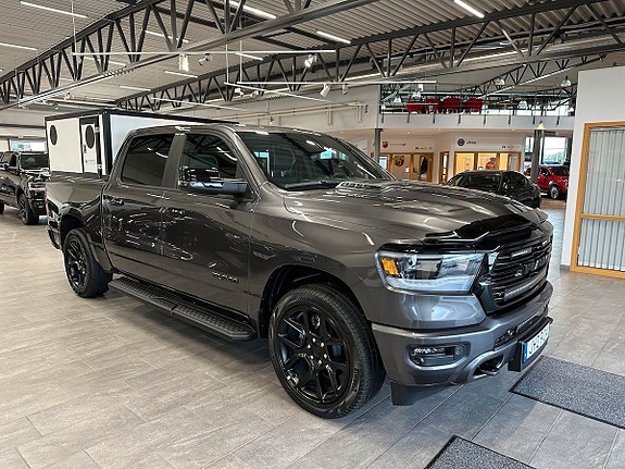 Dodge RAM 1500 2 of 28