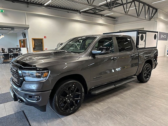 Dodge RAM 1500 4 of 28