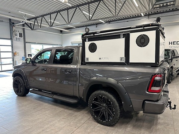 Dodge RAM 1500 12 of 15