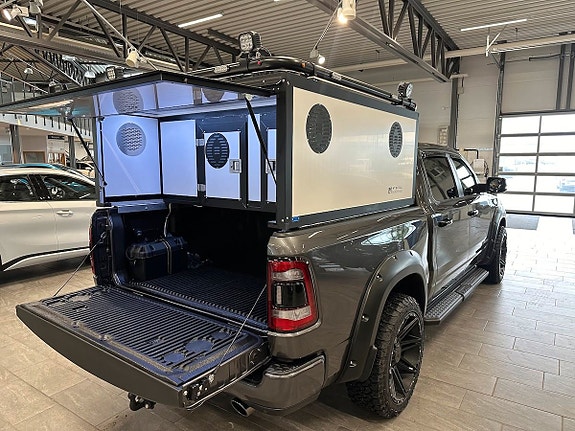 Dodge RAM 1500 8 of 15