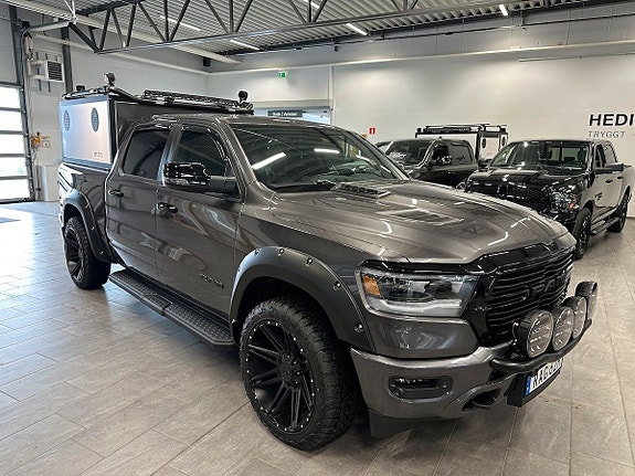 Dodge RAM 1500 4 of 15