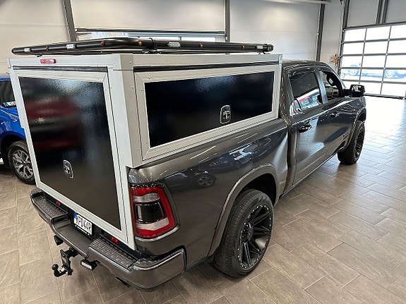 Dodge RAM 1500 10 of 13