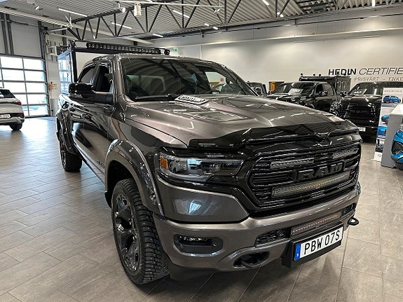 Dodge RAM 1500 2 of 11