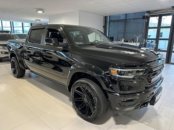 Dodge RAM 1500 10 of 23
