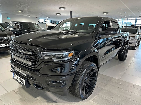 Dodge RAM 1500 2 of 23