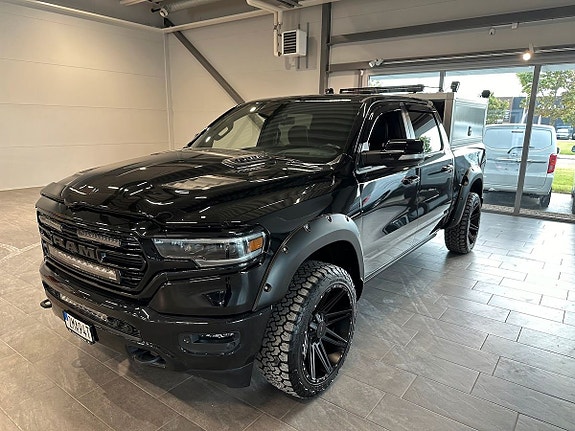 Dodge RAM 1500 2 of 18