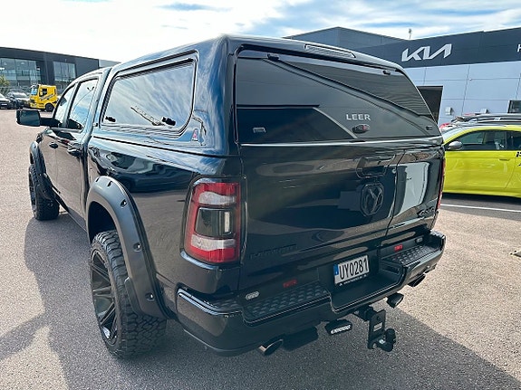 Dodge RAM 1500 3 of 14