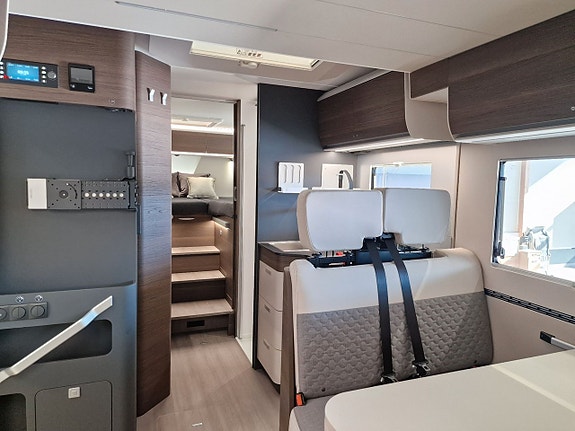 Adria MATRIX SUPREME MB 670 SL (ALDE+Ugn+Markis+Mercedes) 8 of 15