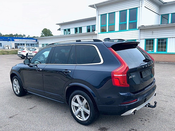Volvo XC90 20 of 26