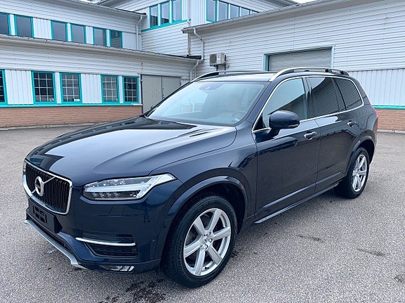 Volvo XC90 22 of 26