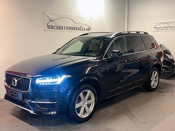 Volvo XC90 8 of 26