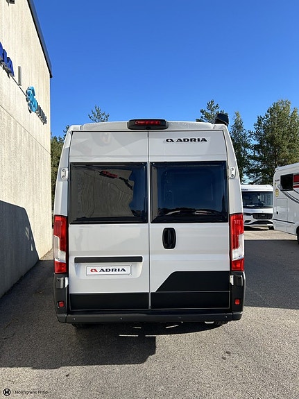 Adria Twin SUPREME 600 SPB - Dieselpanna 4 of 12