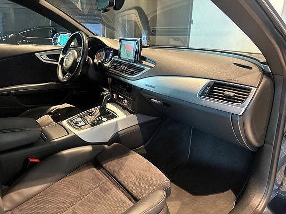 Audi A7 4 of 5