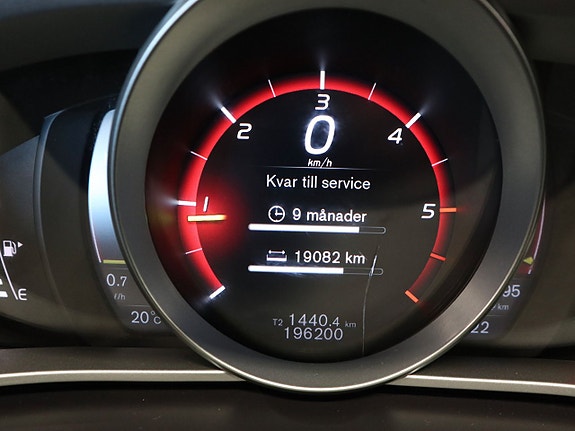 Volvo V40 Cross Country 11 of 12