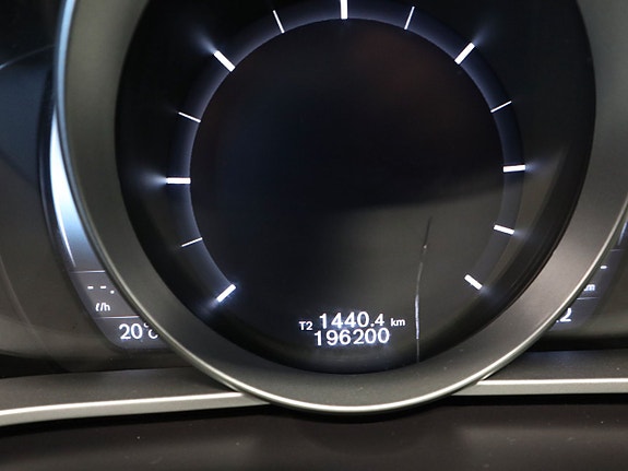Volvo V40 Cross Country 7 of 12