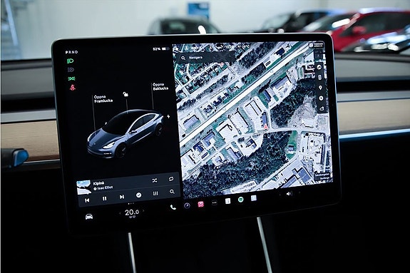Tesla Model 3 9 of 13
