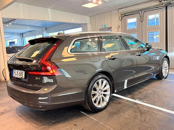 Volvo V90 4 of 5