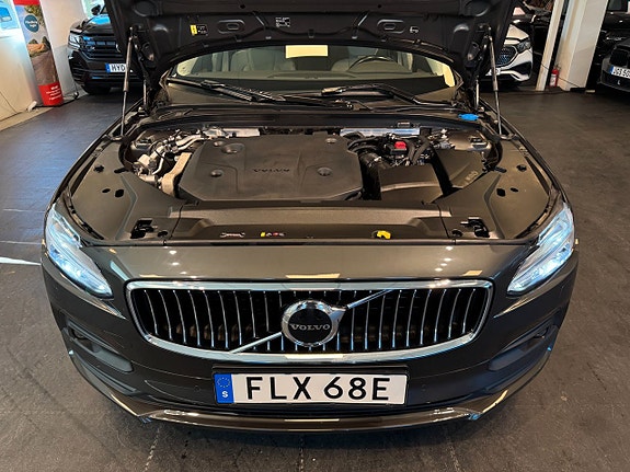 Volvo V90 24 of 27