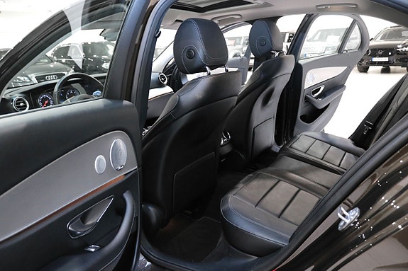 Mercedes-Benz E350 d 15 of 26