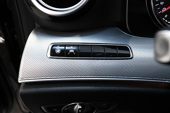 Mercedes-Benz E350 d 24 of 26