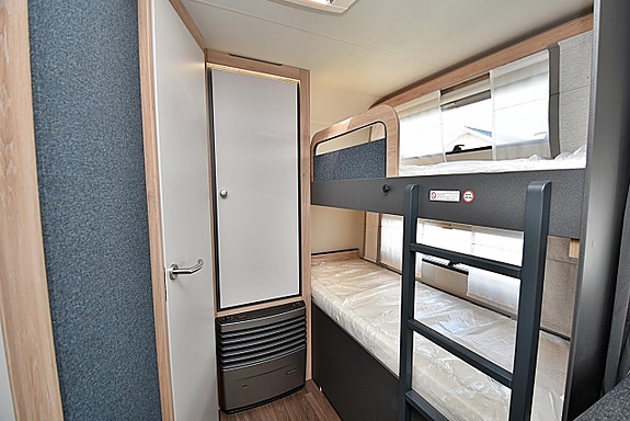 Knaus 580 QS Sport, Barnkammare 16 of 27