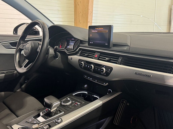 Audi A4 6 of 23