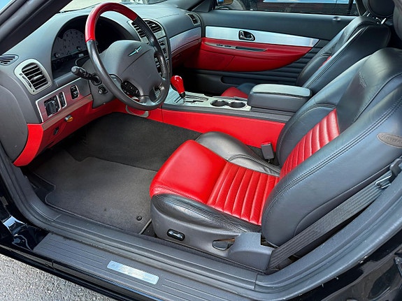 Ford Thunderbird 6 of 11