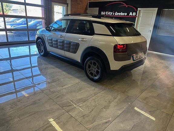 Citroen C4 Cactus 4 of 5
