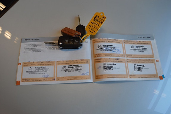 Citroen C4 Cactus 21 of 21