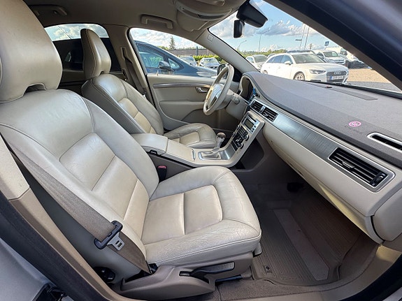 Volvo S80 13 of 15