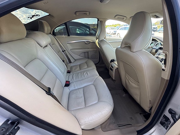 Volvo S80 14 of 15