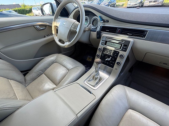 Volvo S80 9 of 15