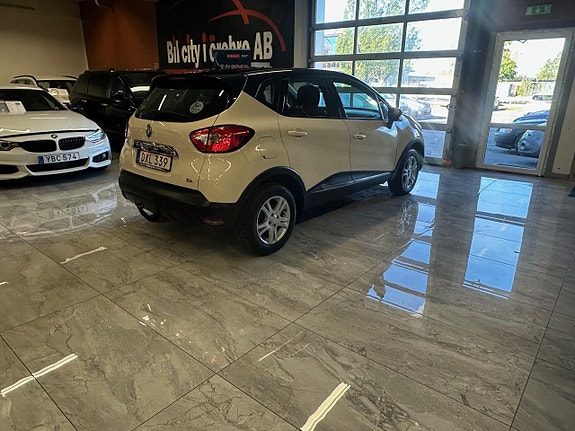 Renault Captur 5 of 21