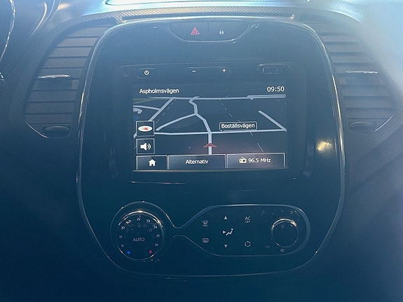 Renault Captur 8 of 21