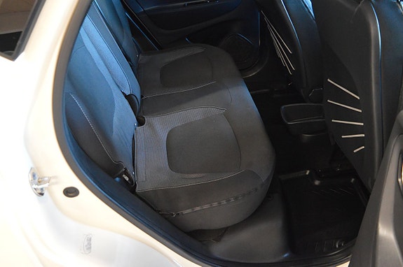 Renault Captur 18 of 21