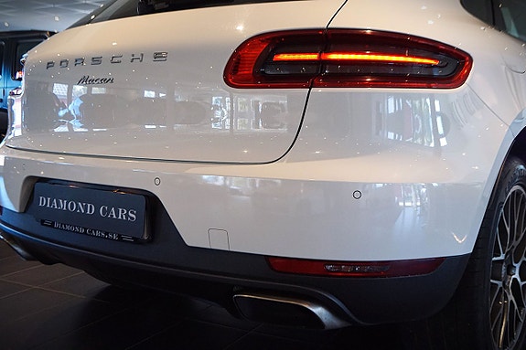 Porsche Macan 9 of 23
