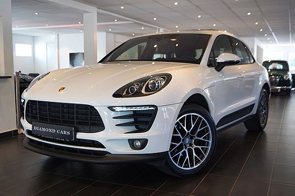 Porsche Macan 6 of 23