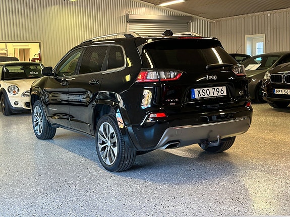 Jeep Cherokee 4 of 5