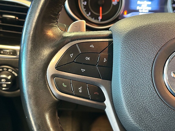 Jeep Cherokee 25 of 26
