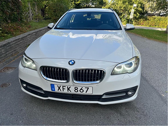 BMW 520d 3 of 5