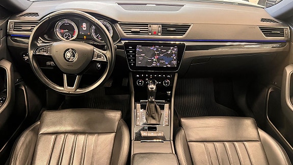 Skoda Superb 10 of 17