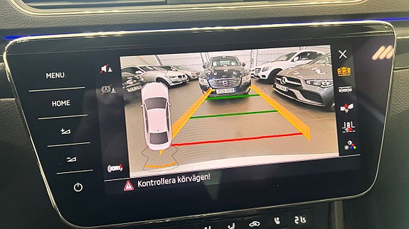 Skoda Superb 13 of 17