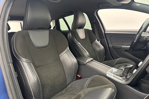 Volvo V60 26 of 29