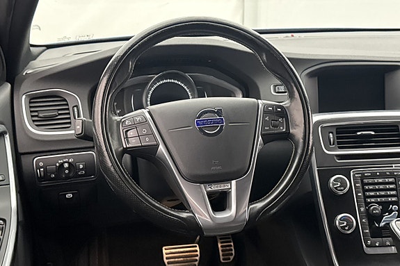 Volvo V60 12 of 29