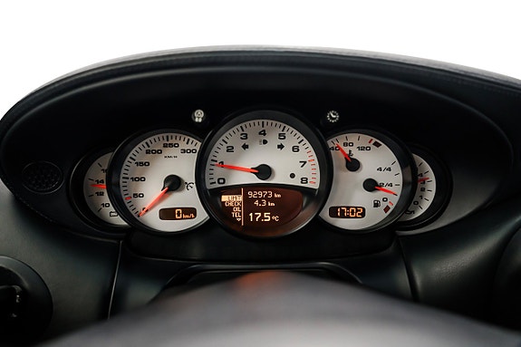 Porsche 911 18 of 29