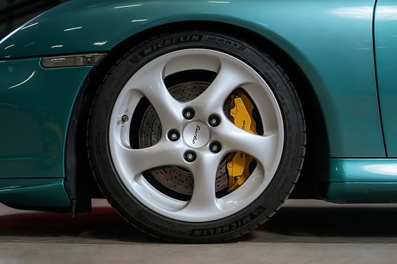 Porsche 911 11 of 29