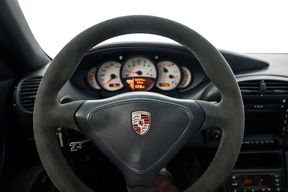 Porsche 911 17 of 29
