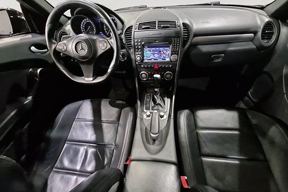 Mercedes-Benz SLK55 11 of 17